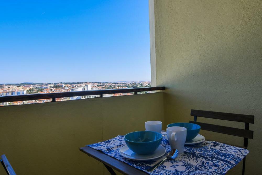 Cozy Studio With Balcony And Beautiful View Appartement Cascais Buitenkant foto